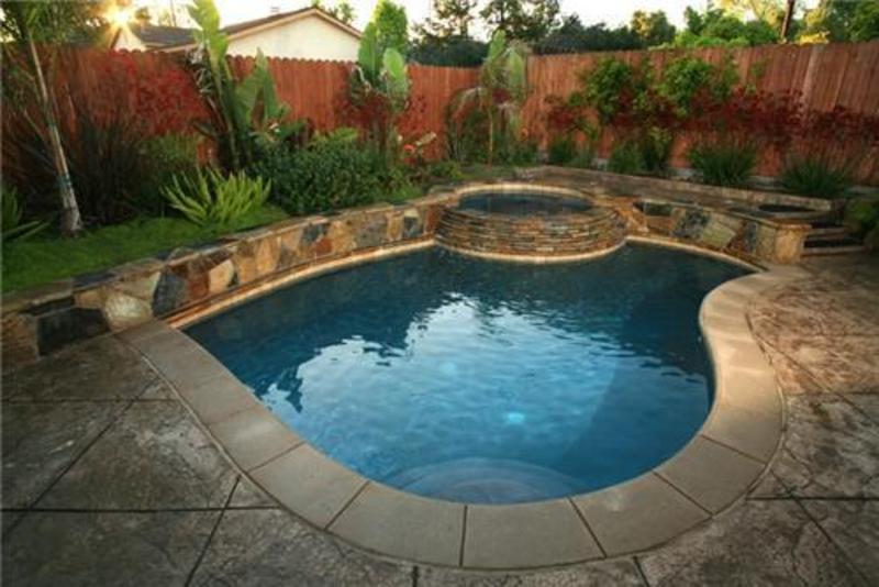 Beautiful small pools for your backyard