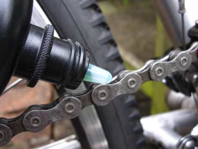 Чистка цепи велосипеда
