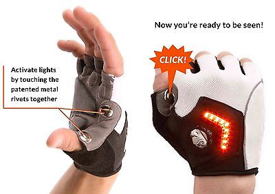 zackees-led-turn-signal-bike-lights-in-a-cycling-glove-light-up-your-bicycle-432d9d1846141f70529d119c05c126f3