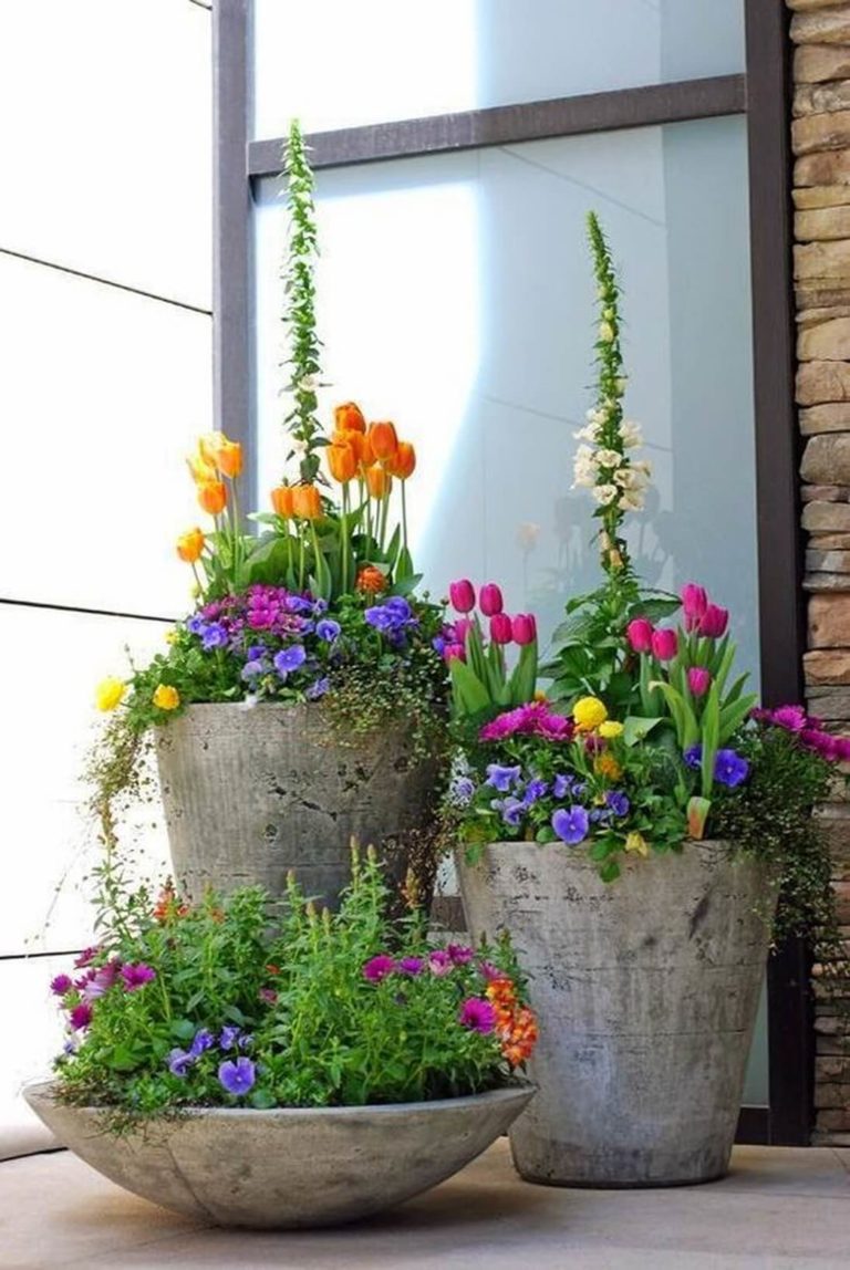15 Unique Front Door Flower Pots To WOW Your Guests