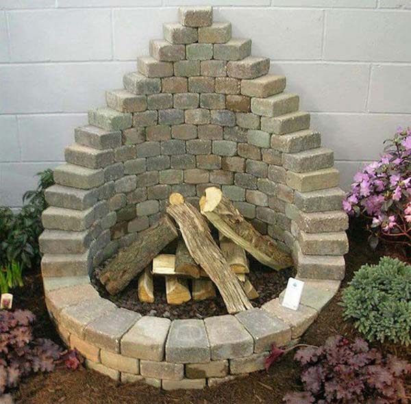 Cool DIY Ideas For Creating Garden or Backyard Projects Using Old Bricks