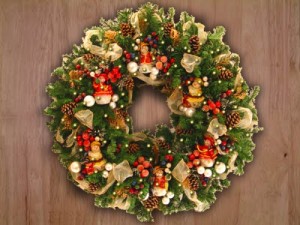 Beautiful Floral Christmas Door Wreath Ideas