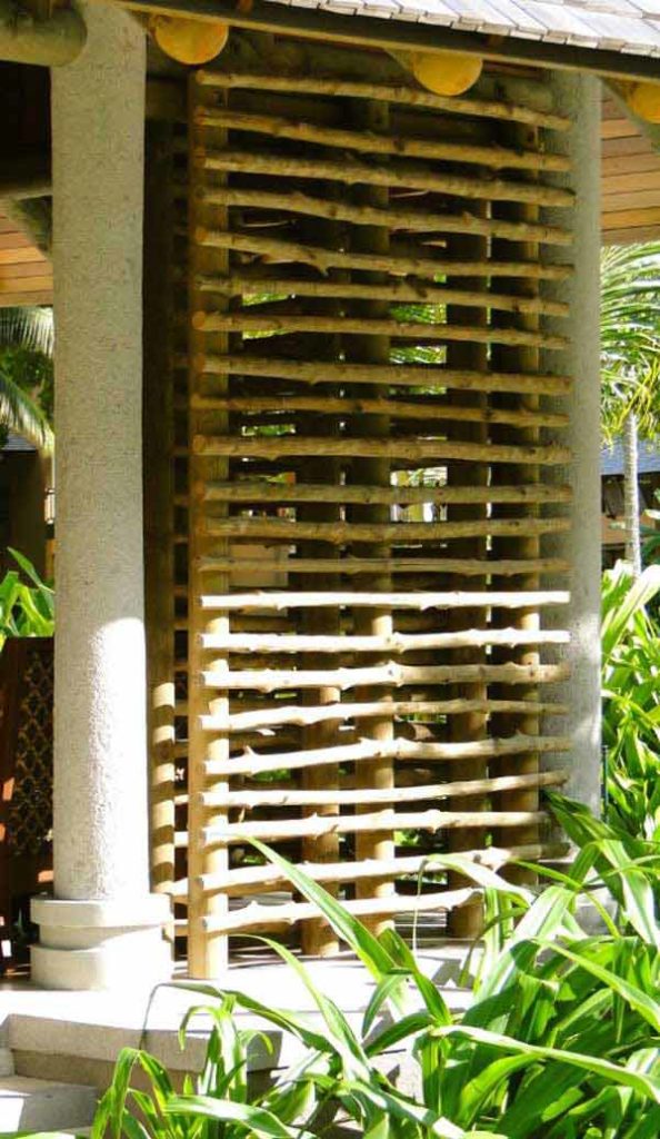 17 Fascinating and Low Budget Ideas for Your Yard and Patio Privacy